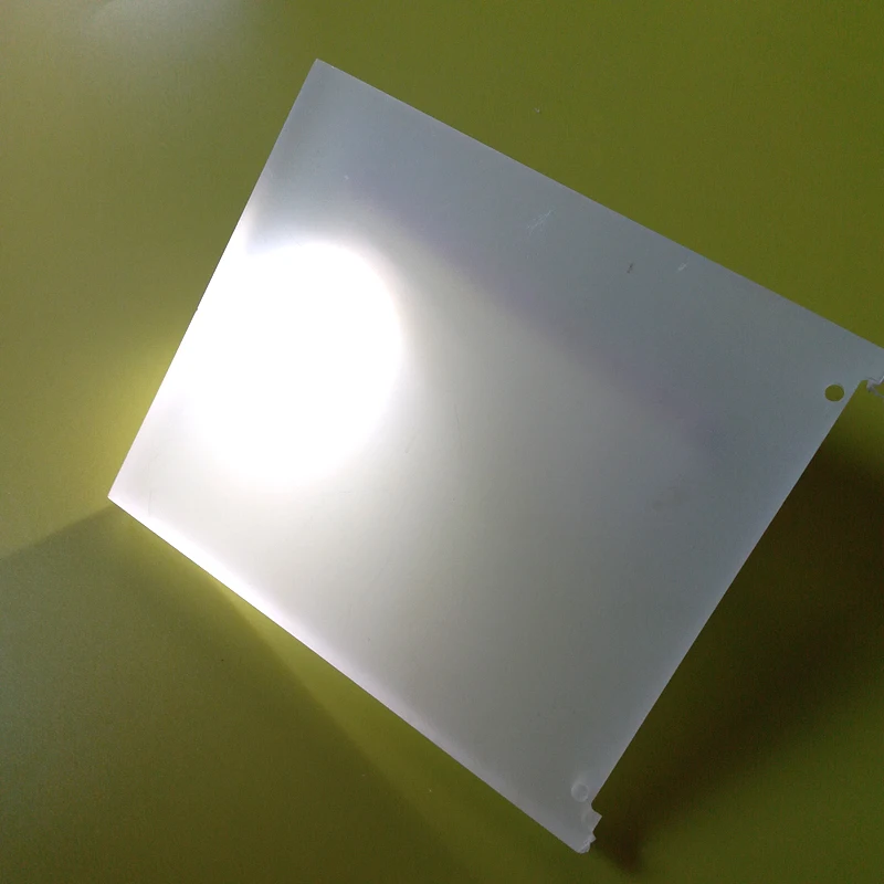 Led матовый. Plexiglas XT White 05070. Акриловый полимер рассеиватель. Оргстекло рассеиватель. Акриловый рассеиватель листовой.