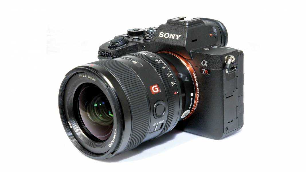 Sony iv. Sony a7r4. Sony a7 IV. Sony a7r4 фотокамера. Камера Sony a7r IV.