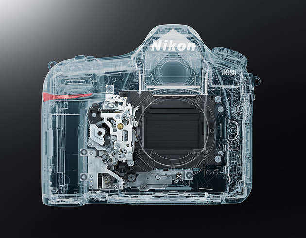 Nikon D850 получил новый затвор повышенной надежности. Затвор протестирован на 200000 циклах срабатывания.
