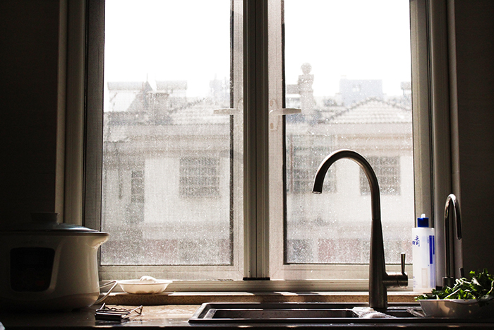 atmospheric still life of a kitchen sink