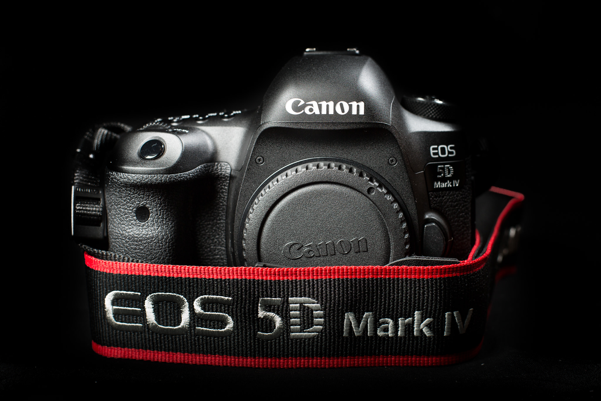 Canon Mark 4 Фото