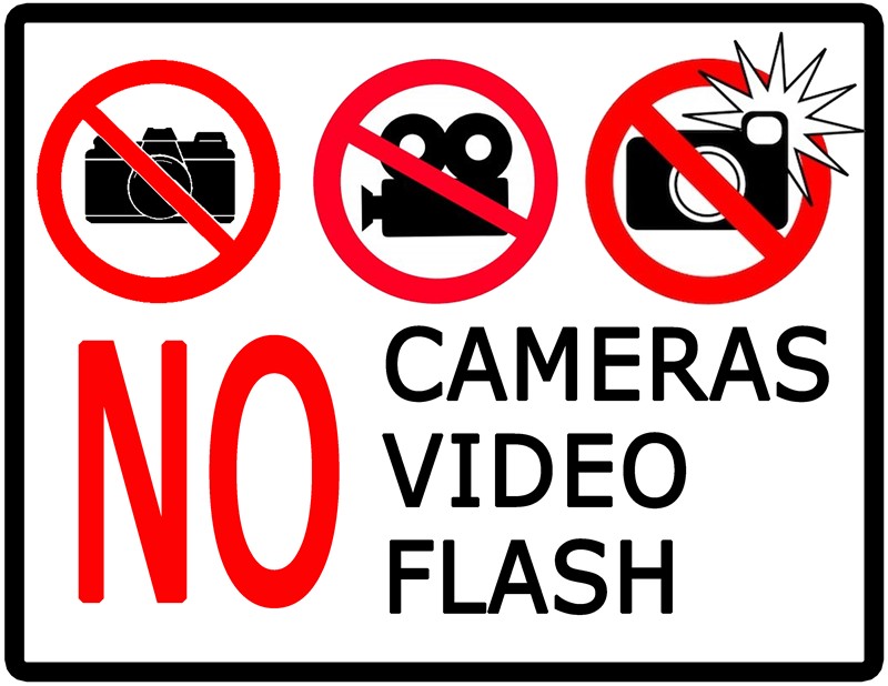 Property is not allowed. Табличка съемка запрещена. Фото и видеосъемка запрещена. Аудио и видеосъемка запрещена. Фотосъемка запрещена знак.