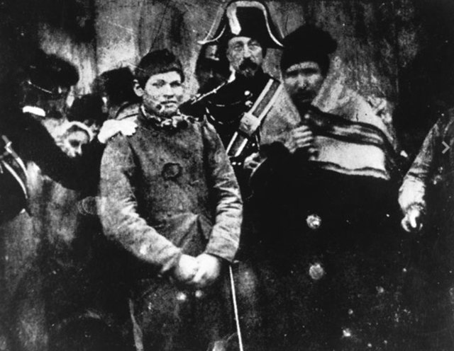 Одна из первых зафиксированных свадебных фотографий