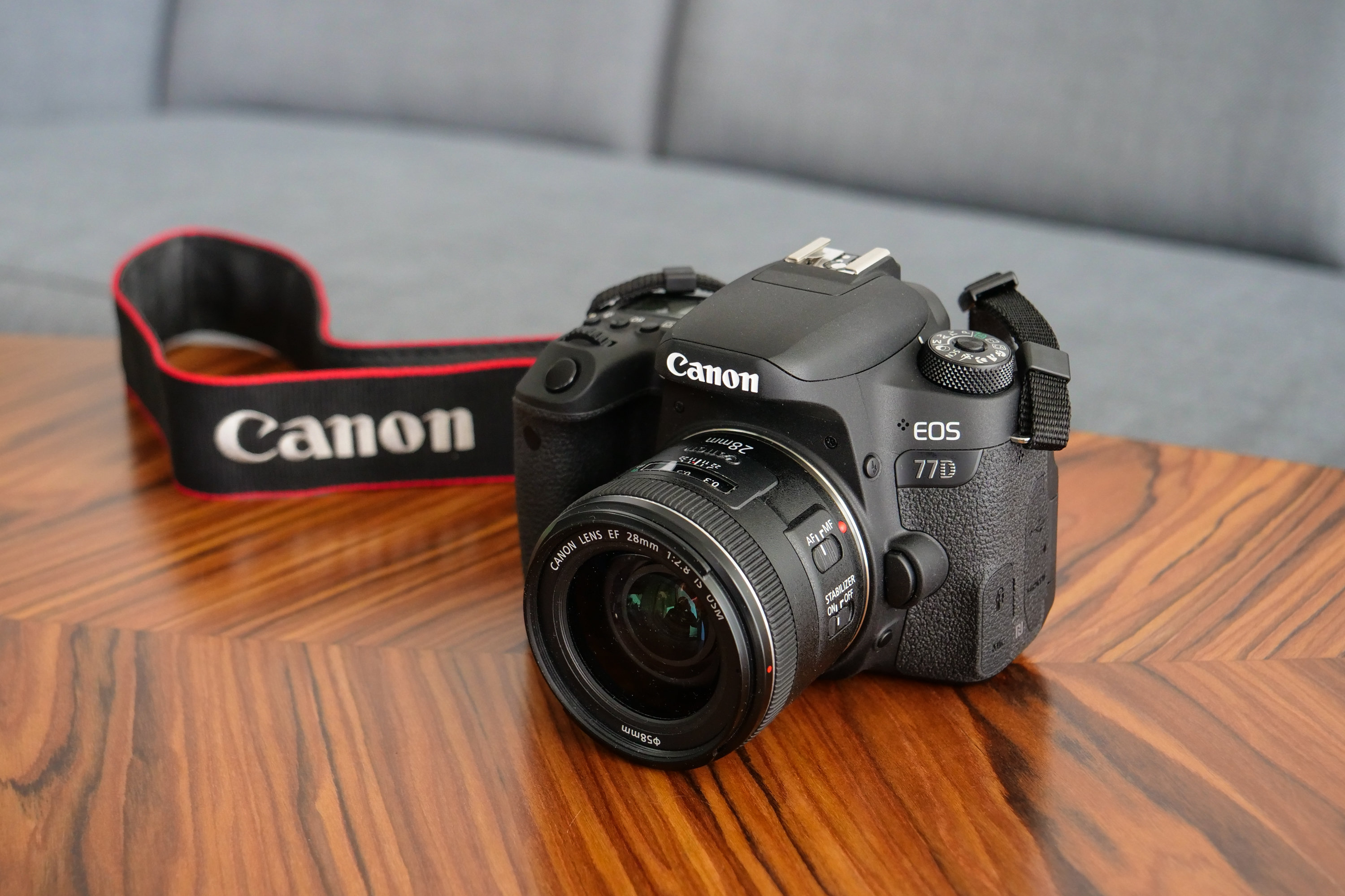 Фото canon eos. Canon EOS 77d. Canon EOS 77d кроп. Canon EOS 450d. Кэнон ЕОС 450д.