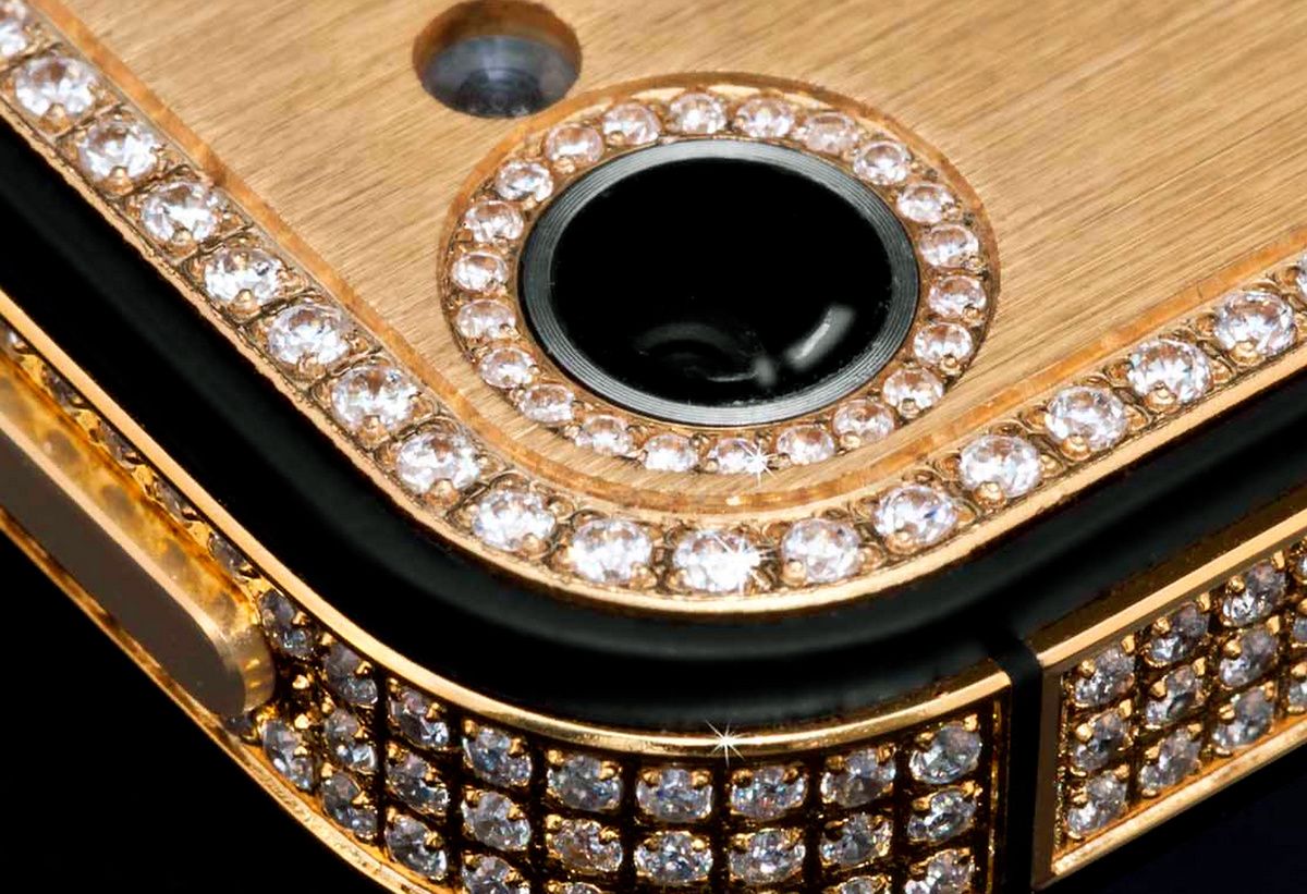 Iphone 5 Black Diamond $15 млн