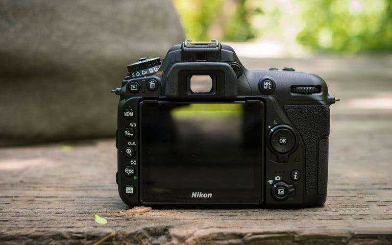 Тест Nikon D7500