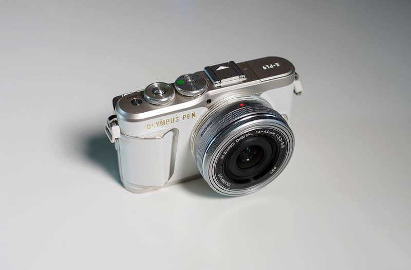Компакт камера Olympus PEN E-PL9