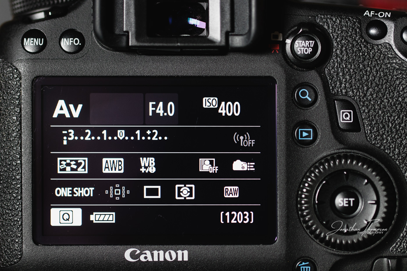 Стандартные настройки камеры. Canon EOS d6000. Canon EOS 7d видоискатель. Кэнон 600д экран. Canon Интерфейс фотокамеры.