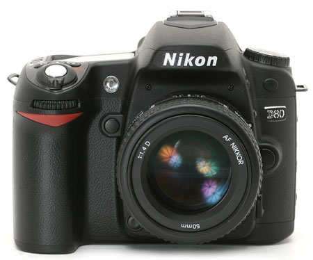 Передняя панель цифровой зеркальной камеры Nikon D80